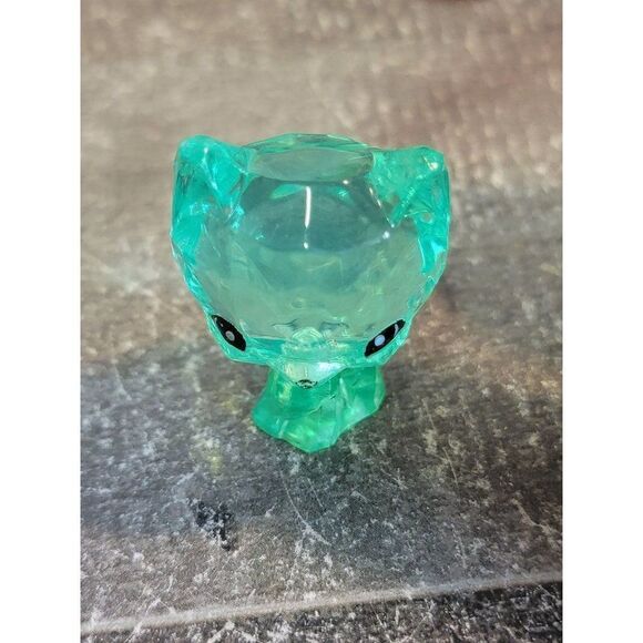 Acrylic crystal green blue cat kitten toy figure - Picture 1 of 3